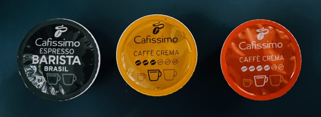on the capsules you can see which button you should push